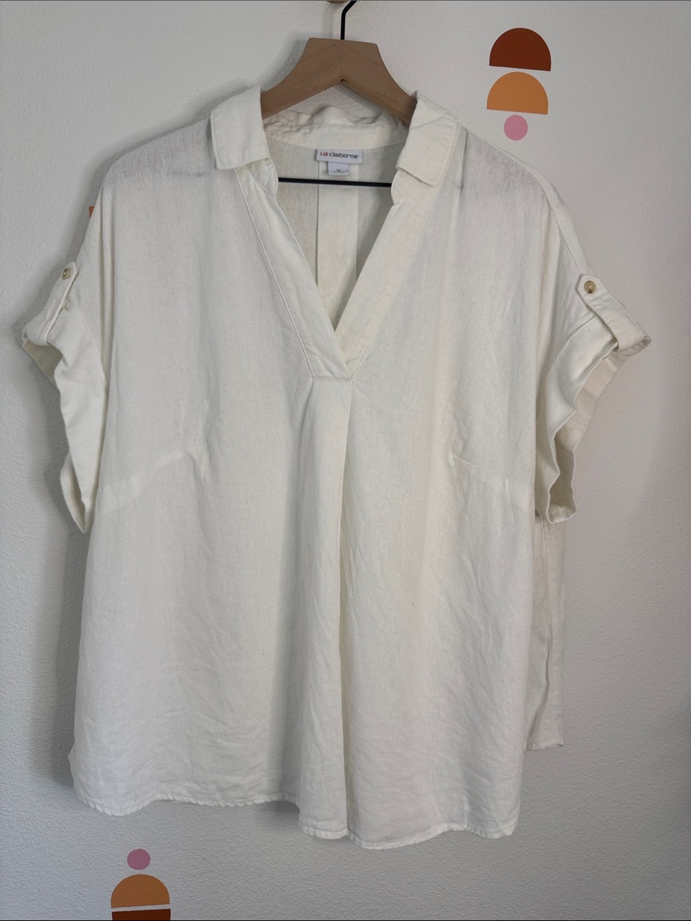 Liz Claiborne Cream V-Neck Roll-Tab Short Sleeve Tunic N0233